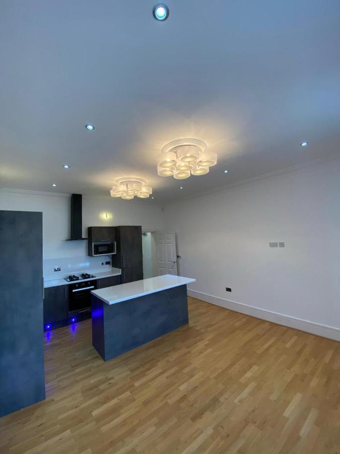 Luxury Apartment Apt5 Wolverhampton Buitenkant foto