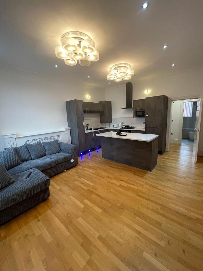 Luxury Apartment Apt5 Wolverhampton Buitenkant foto